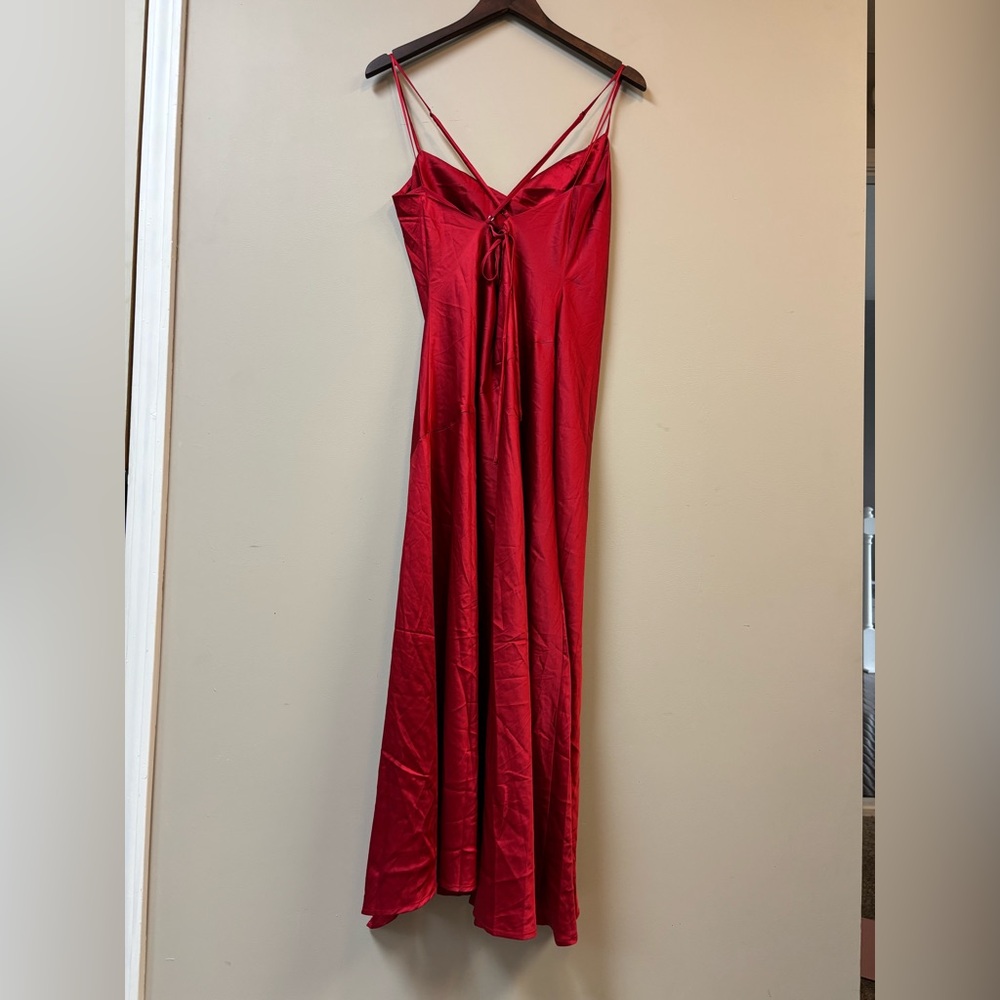ASTR The Label Gaia Dress Red Satin Midi XL‎ - Picture 6 of 8